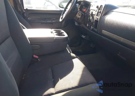 2011 Chevrolet Silverado 1500 Lt из США, поврежденный, VIN 3GCPCSE03BG329154